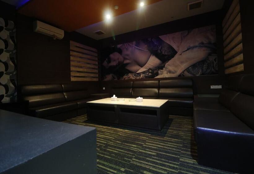 酒店 Reddoorz Plus Near Dc Mall Batam