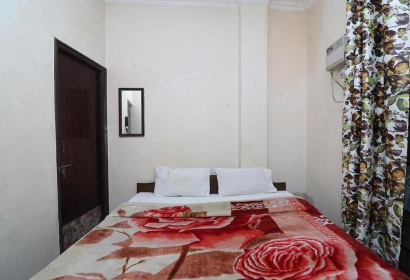 酒店 Spot On Agarwal Lodge