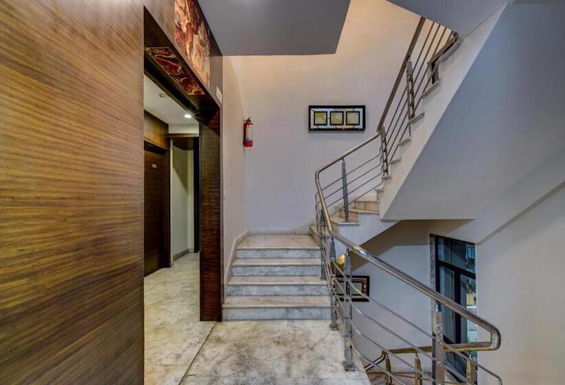 호텔 Treebo Soho Newtown