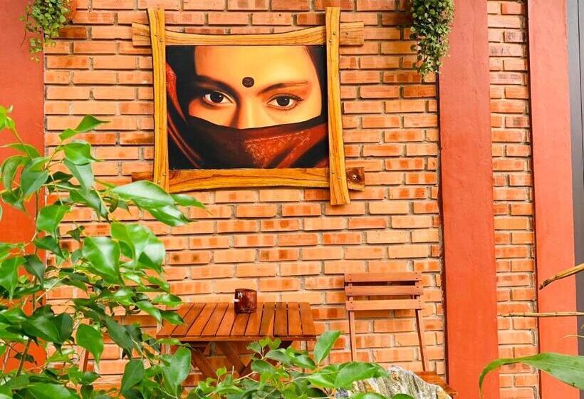 هتل Vu S Homestay