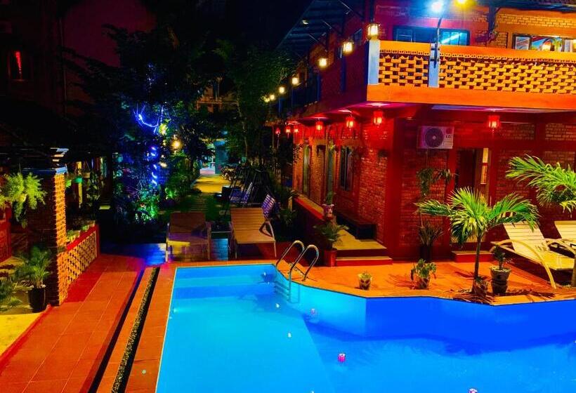 هتل Vu S Homestay