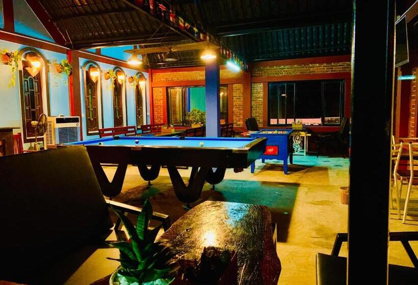 هتل Vu S Homestay