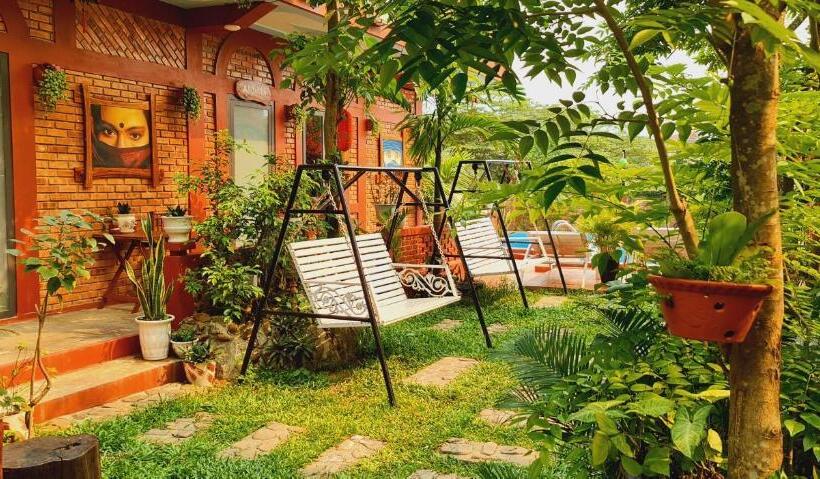 هتل Vu S Homestay