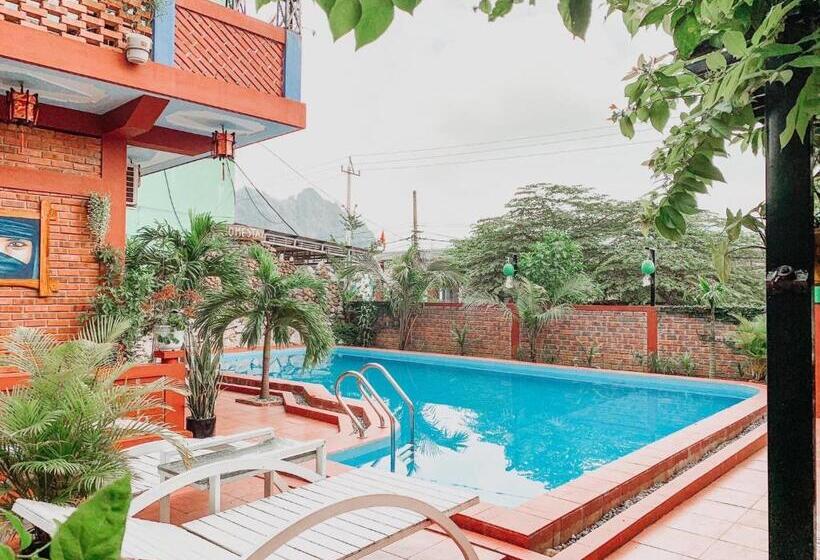 هتل Vu S Homestay