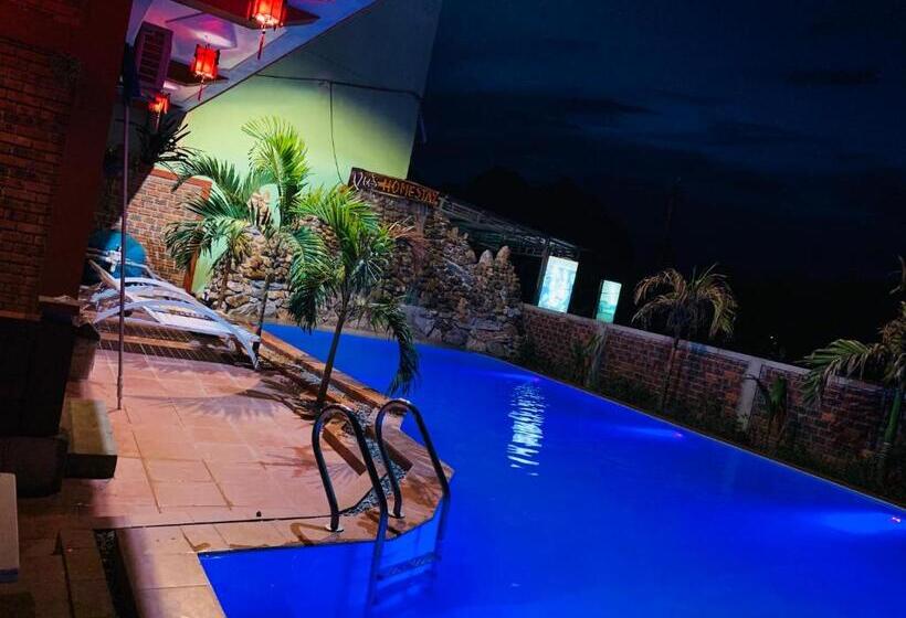 هتل Vu S Homestay
