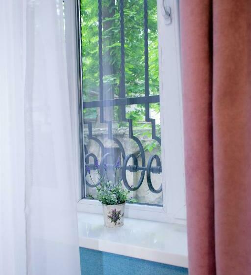 Apartment Barvy Lvova On Kostyushka St