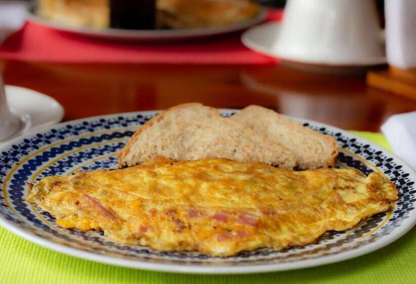 Nafre House B&b Monteverde