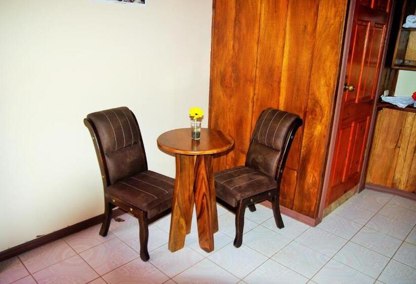 Nafre House B&b Monteverde