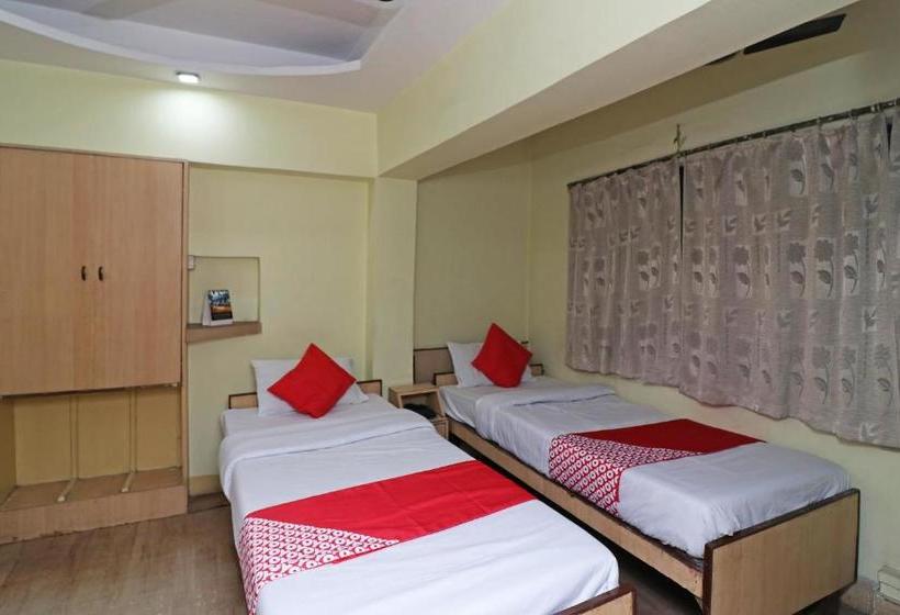 Oyo 28177 Hotel Amrita