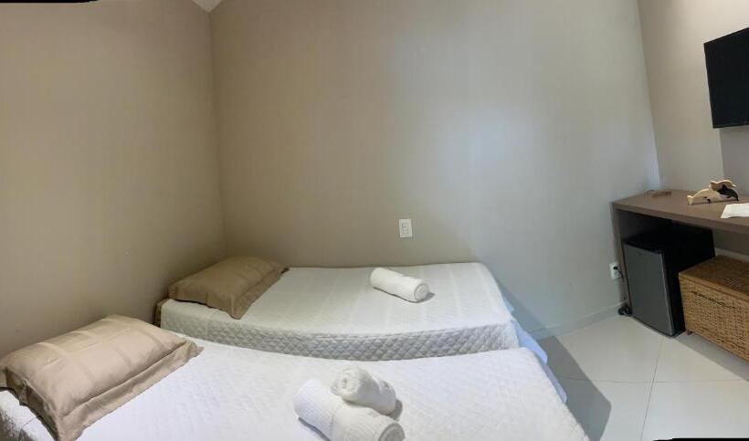 بنسيون Canto Das Acácias