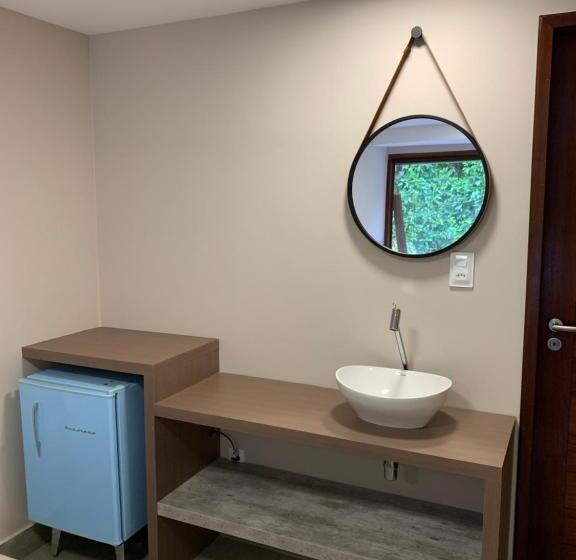 بنسيون Canto Das Acácias