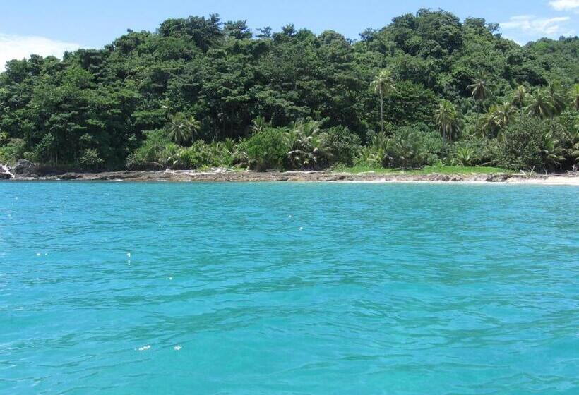 پانسیون Dive And Green Capurgana