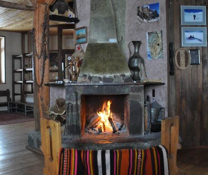 پانسیون House Of The Sun Gudauri