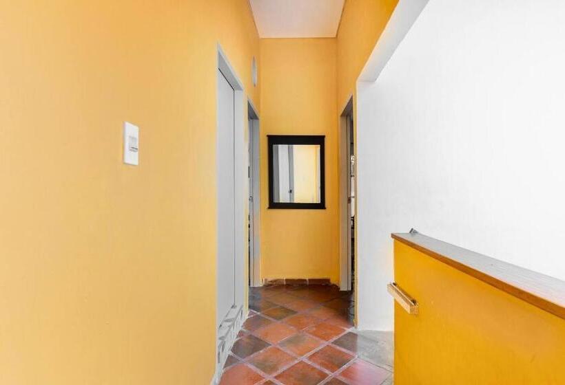 بنسيون Junto Al Mar Y El Manglar