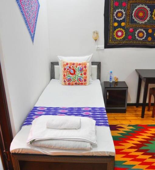 펜션 Khiva Tosh Darvoza & Trip Service