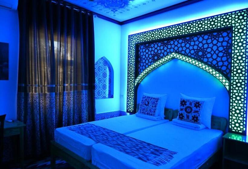 펜션 Khiva Tosh Darvoza & Trip Service