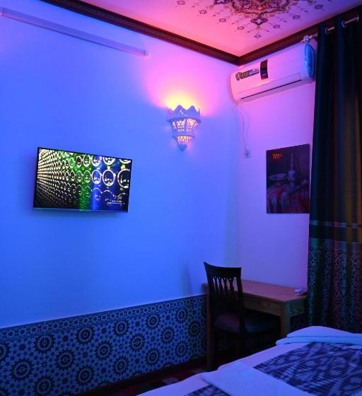 펜션 Khiva Tosh Darvoza & Trip Service