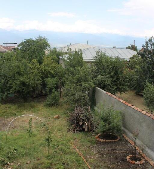 پانسیون L House