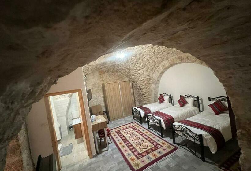 پانسیون Qandeel   Dar Botto