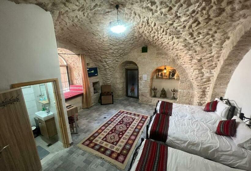 پانسیون Qandeel   Dar Botto