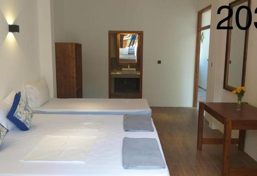 بنسيون Rawanaz