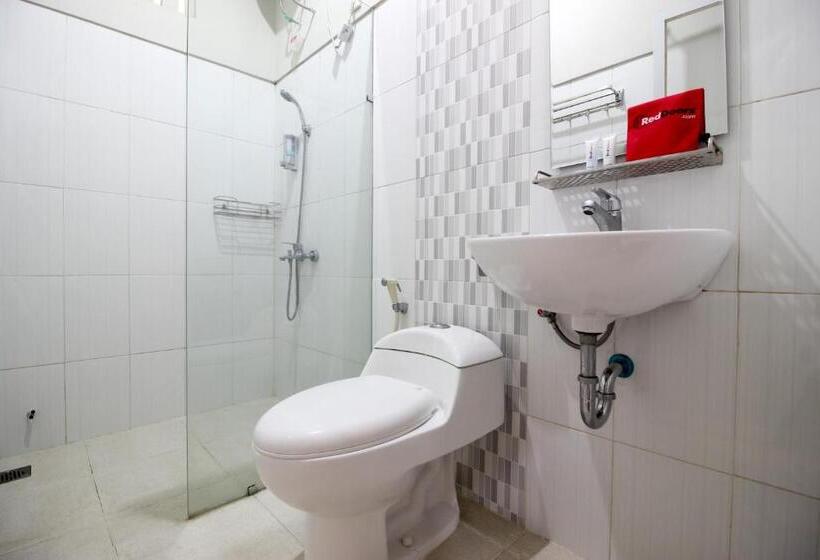 פנסיון Reddoorz Plus Near Upn Jogjakarta 2