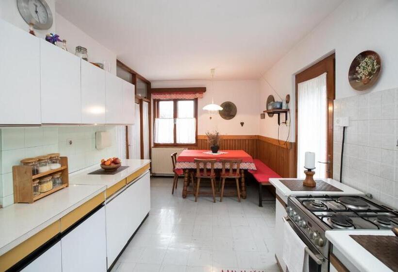 پانسیون Sobe Odar Andrej