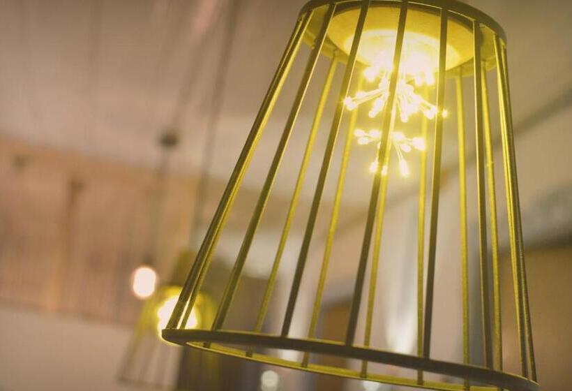 ペンション The Corner House Hostel