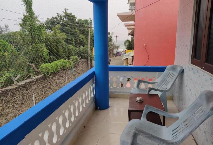 بنسيون The Sea Shelter Home Stay