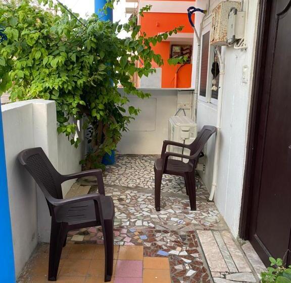 بنسيون The Sea Shelter Home Stay