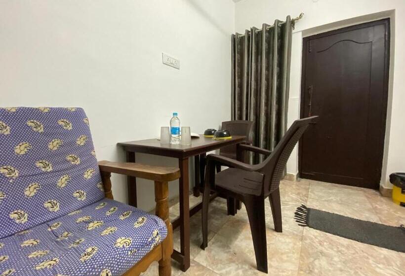 بنسيون The Sea Shelter Home Stay