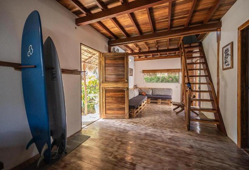 بنسيون Twoten° Surf Home