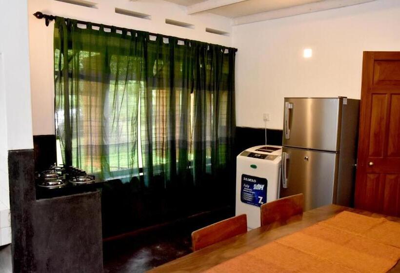 펜션 Villa Polhena