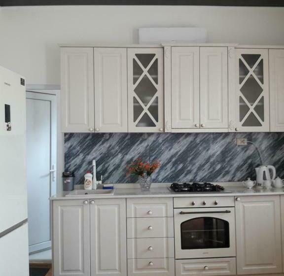 پانسیون White Guest House