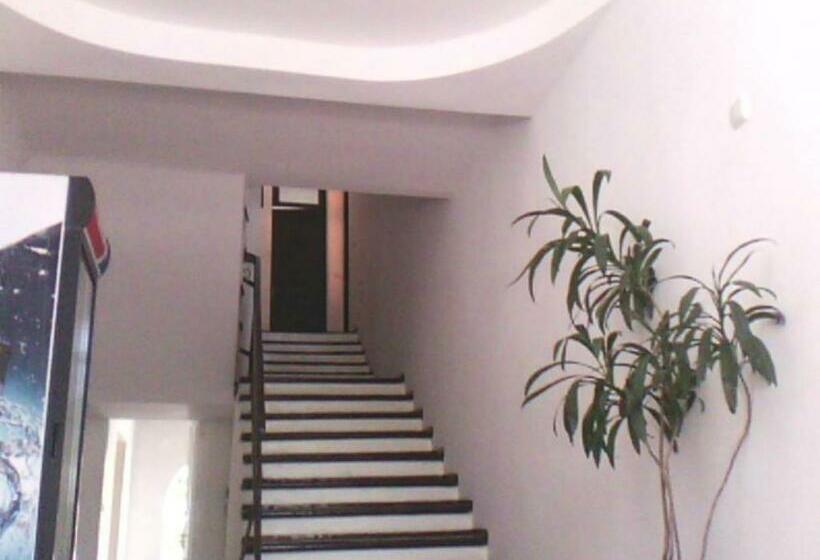 پانسیون White Guest House