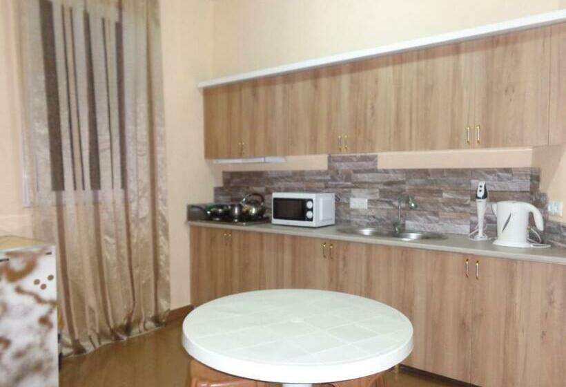 پانسیون White Guest House