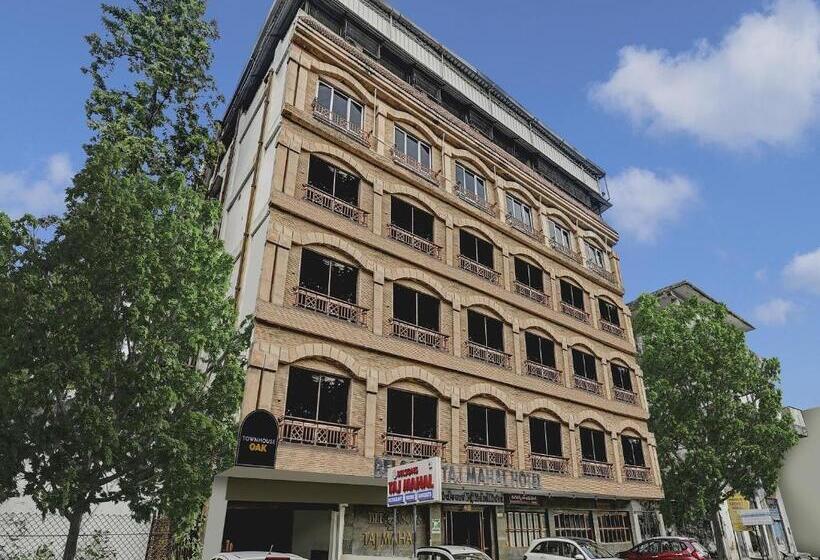 Townhouse Oak Hotel Belsons Taj Mahal