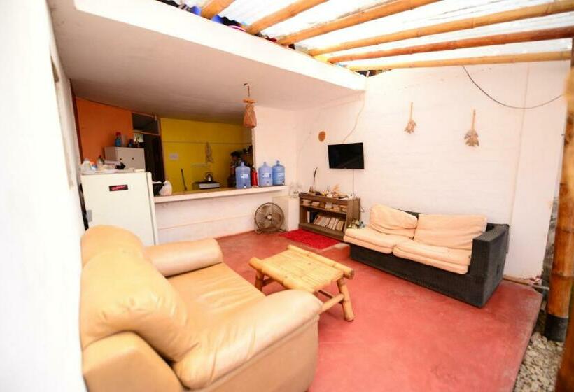 ユースホステル Casa Máncora Guesthouse