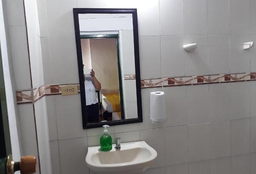 旅馆 Casa Vania En Mompoxx Centro Histórico Con Parqueadero En El