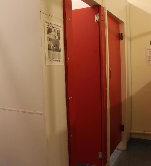 فندق صغير Chalet Backpackers