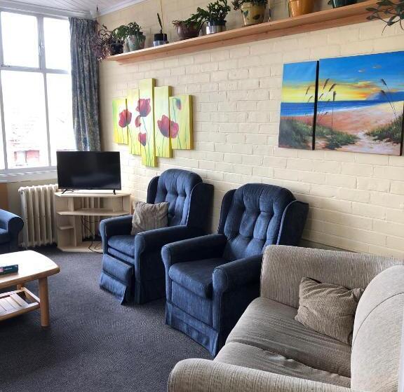 فندق صغير Chalet Backpackers