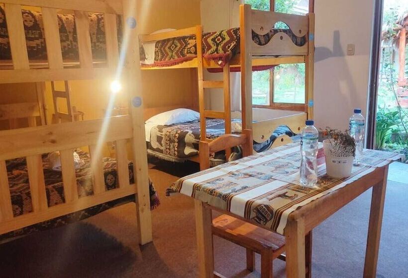 호스텔 Hospedaje Chaska Pisac