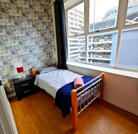 호스텔 Frienz Backpacker