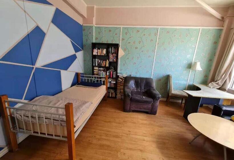 호스텔 Frienz Backpacker