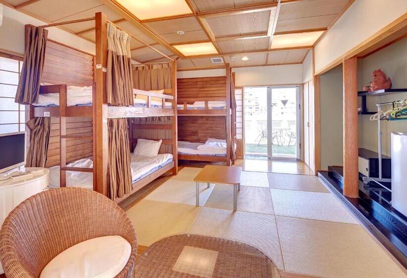 ユースホステル Guest House Grand Naha