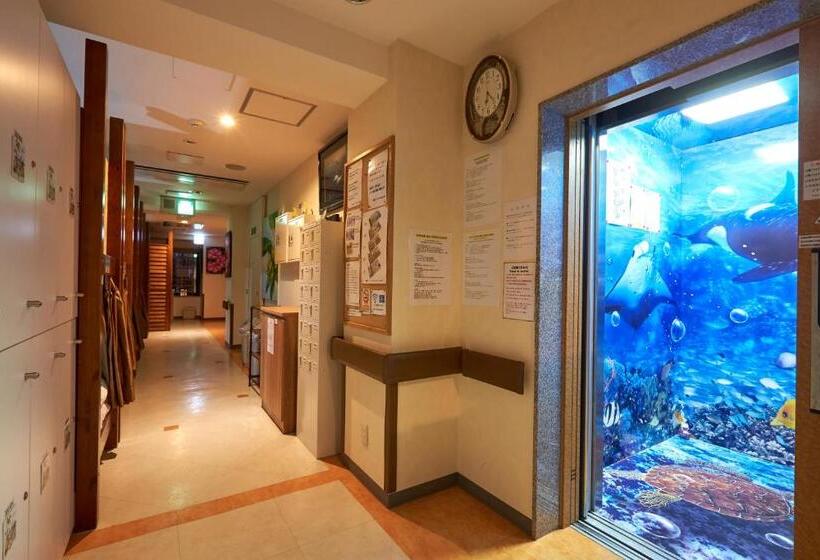 ユースホステル Guest House Grand Naha