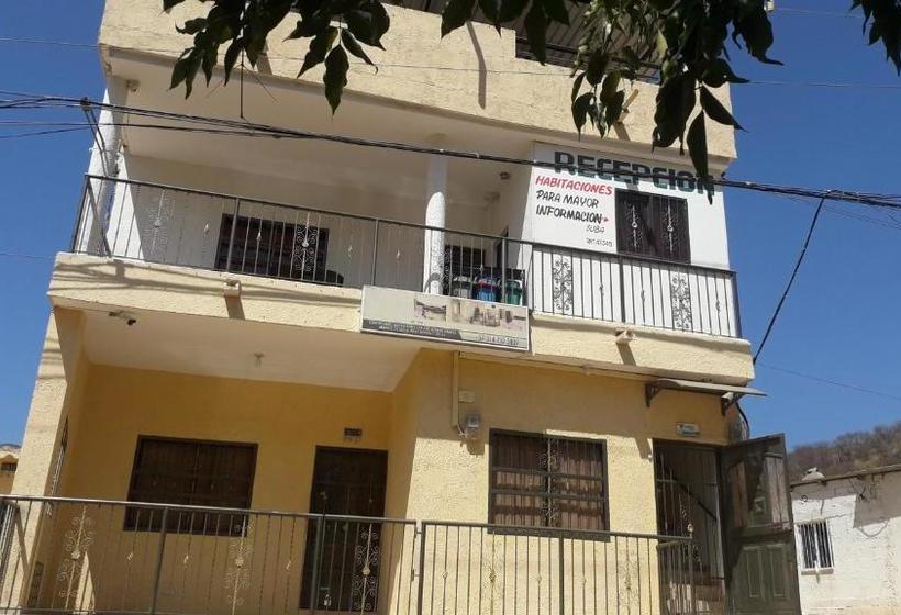 هاستل Hostal Casa Yhoanny