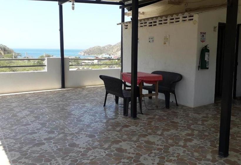 ユースホステル Hostal Casa Yhoanny