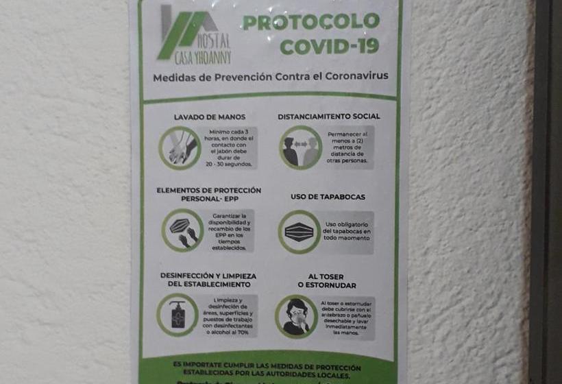 ユースホステル Hostal Casa Yhoanny