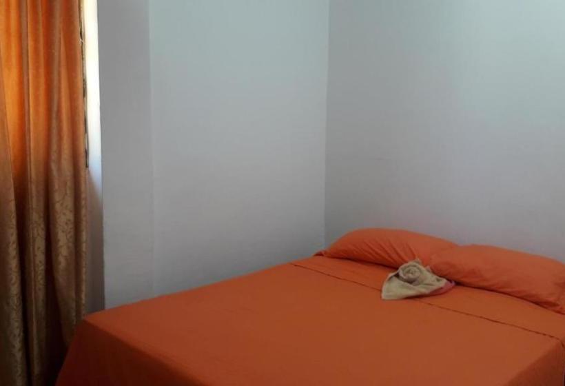 هاستل Hostal Casa Yhoanny